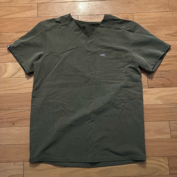 Figs | Technical Collection | scrub top | in moss green | size S - Picture 1 of 5